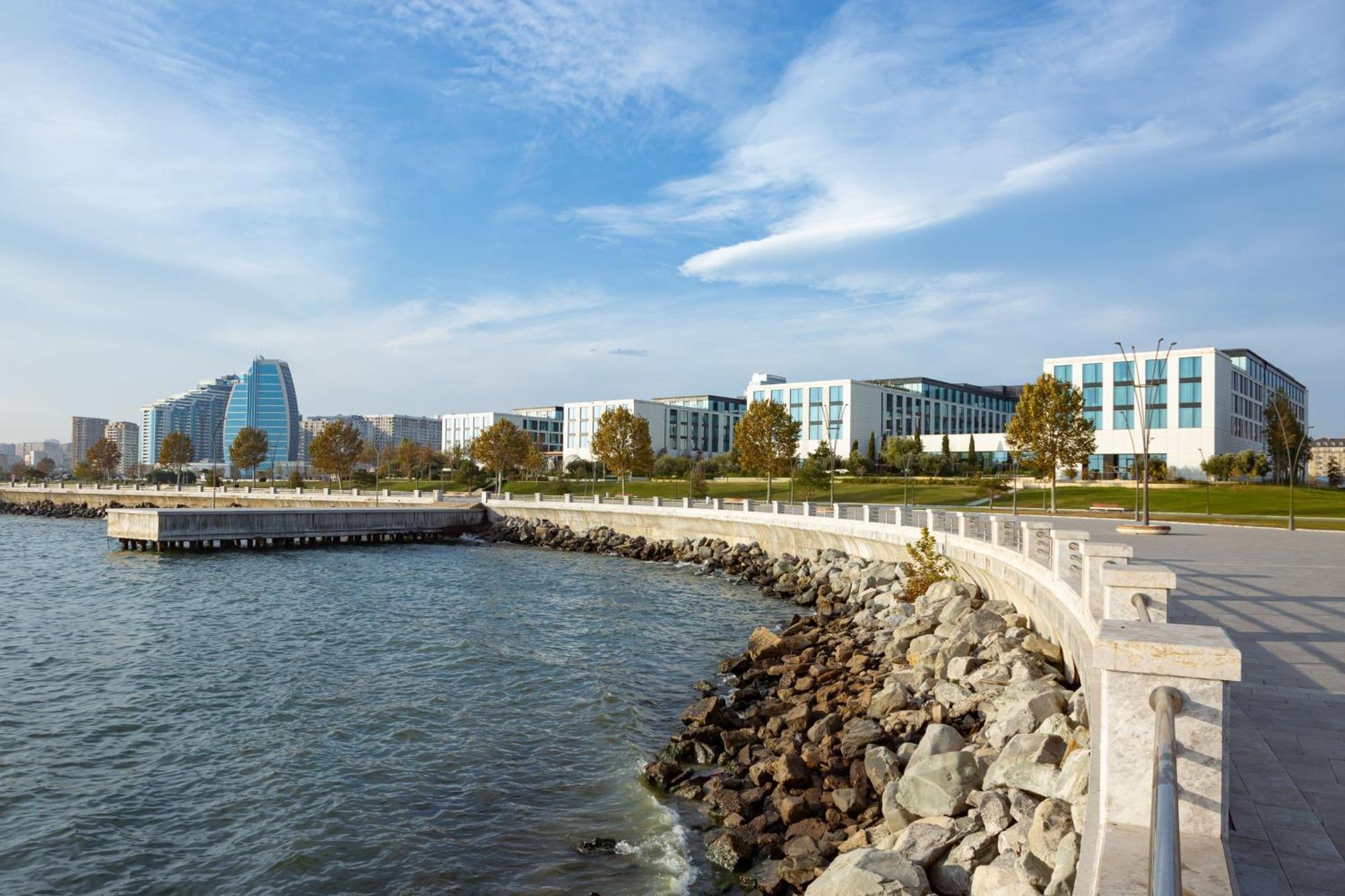 Baku Marriott Hotel Boulevard Ngoại thất bức ảnh The Port of Wilmington