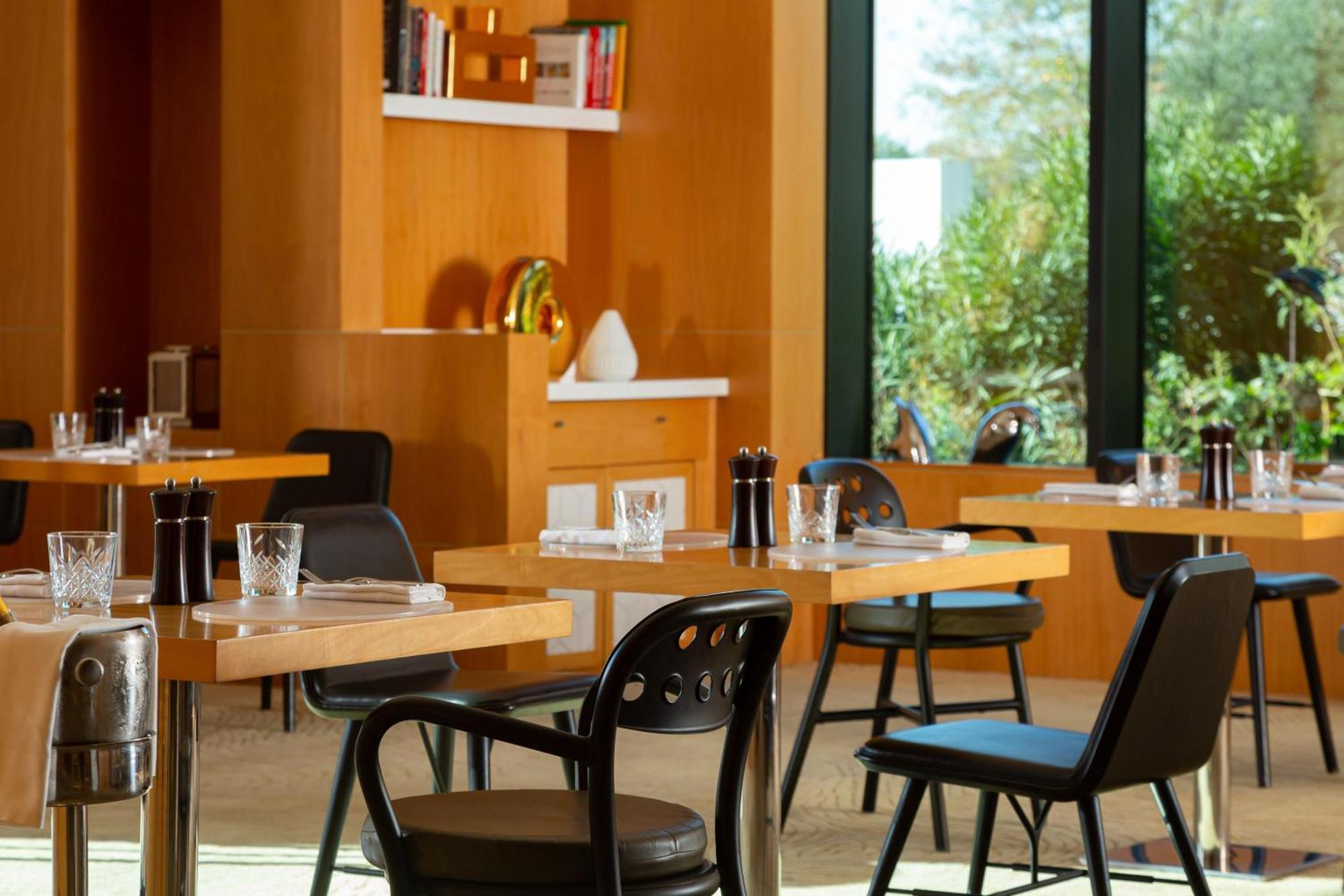 Baku Marriott Hotel Boulevard Ngoại thất bức ảnh Restaurant