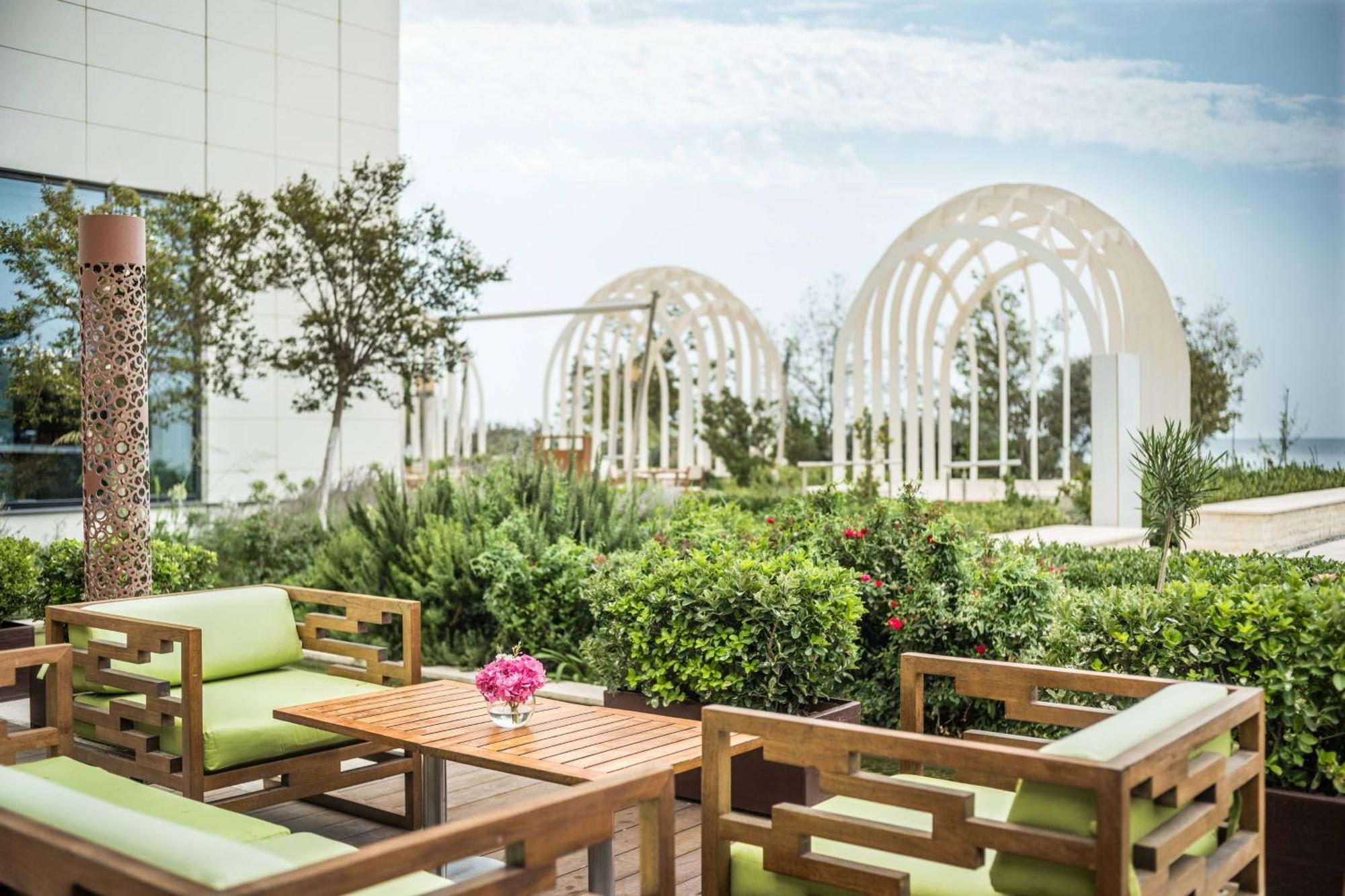 Baku Marriott Hotel Boulevard Ngoại thất bức ảnh The Park, Hyderabad