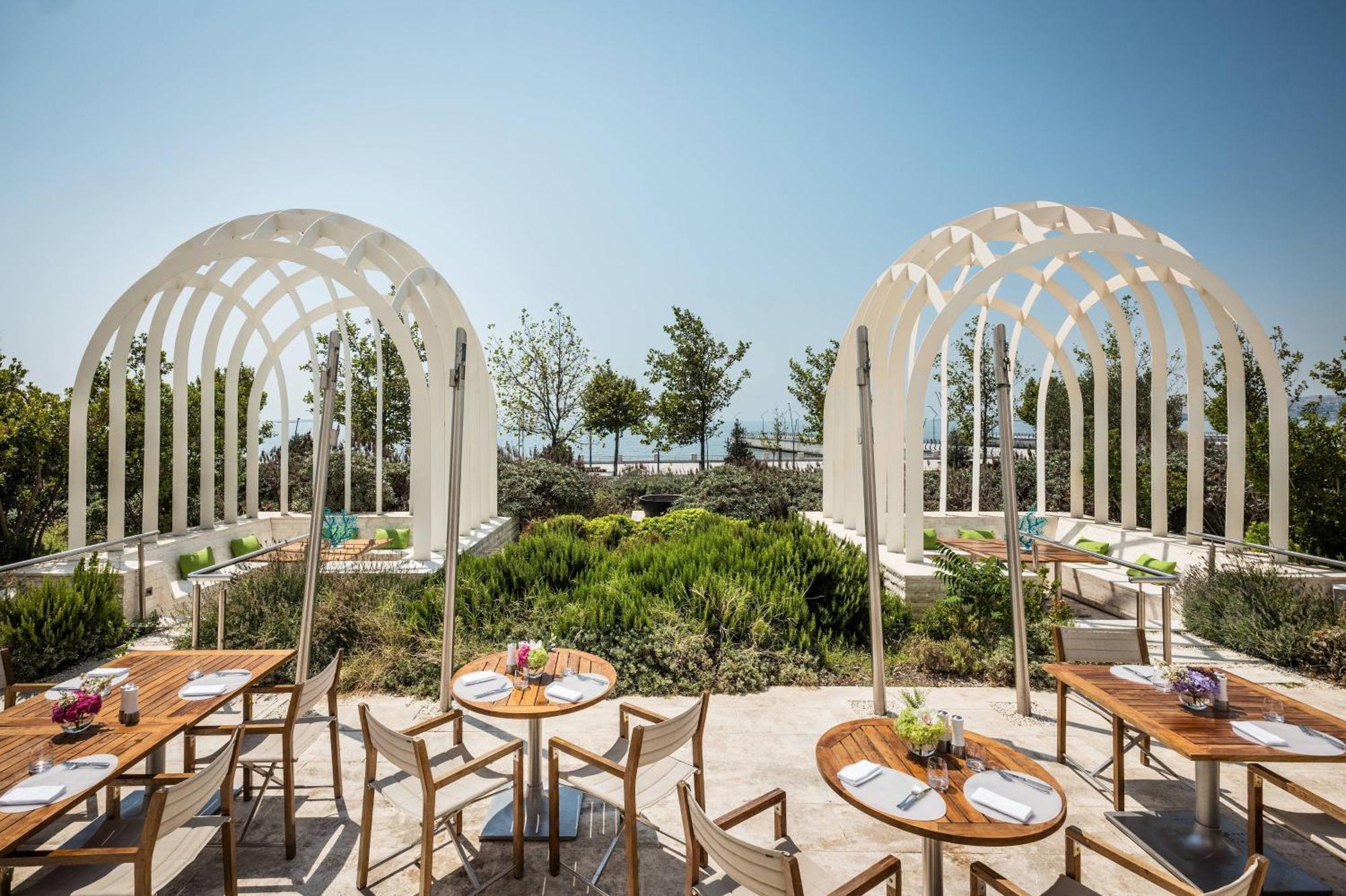 Baku Marriott Hotel Boulevard Ngoại thất bức ảnh The restaurant